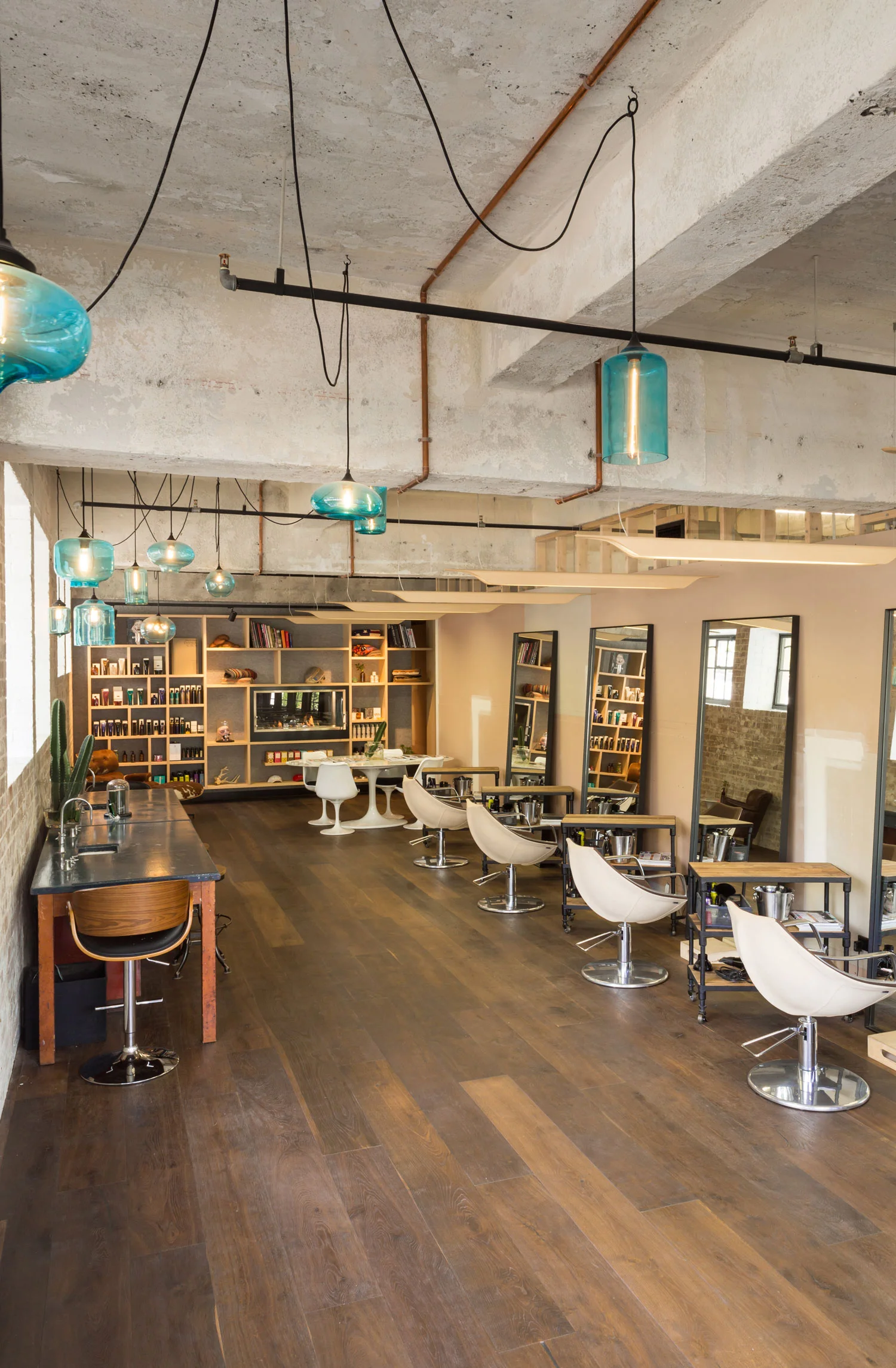 Raw Hair Salon