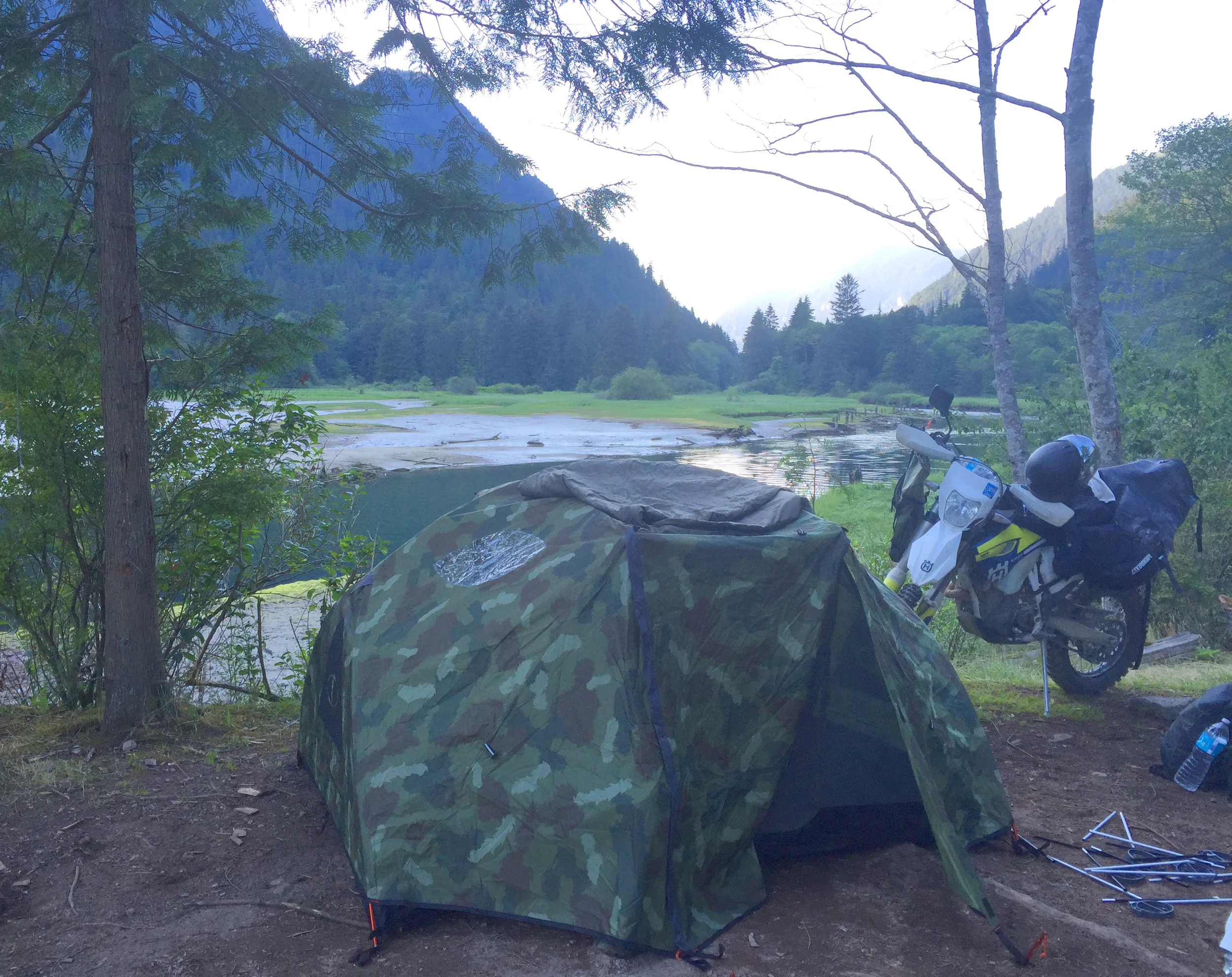 Poler tent goes up and breaks down so easy