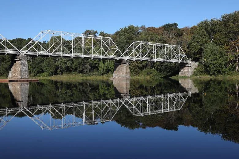 DINGMANS FERRY BRIDGE 