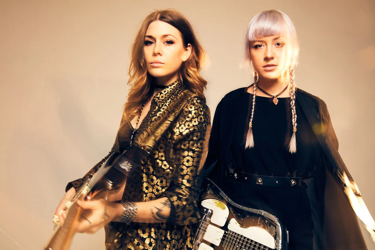 Larkin Poe3503.CR2.p.jpg