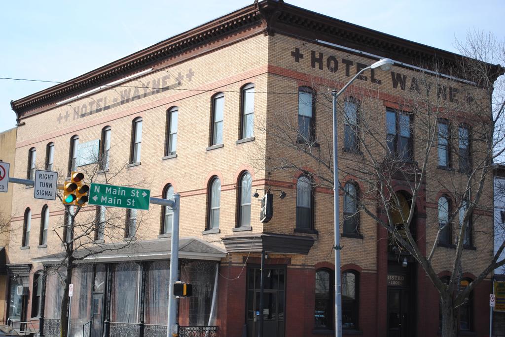 Charles Forbes built the first public house in Honesdale in 1827 on the corner of Park and Main Streets