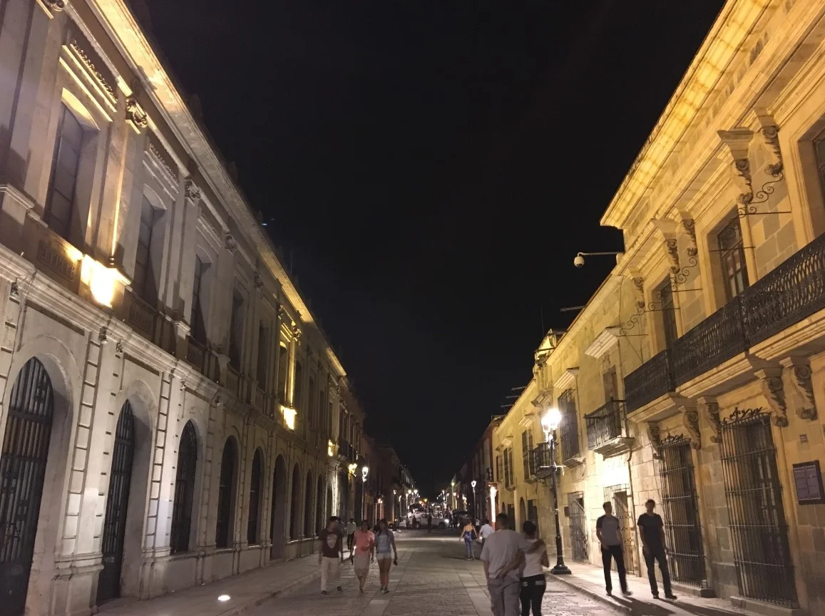 Night walking in central Mexico City