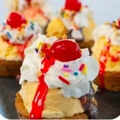 Cookie Bowl Sundaes