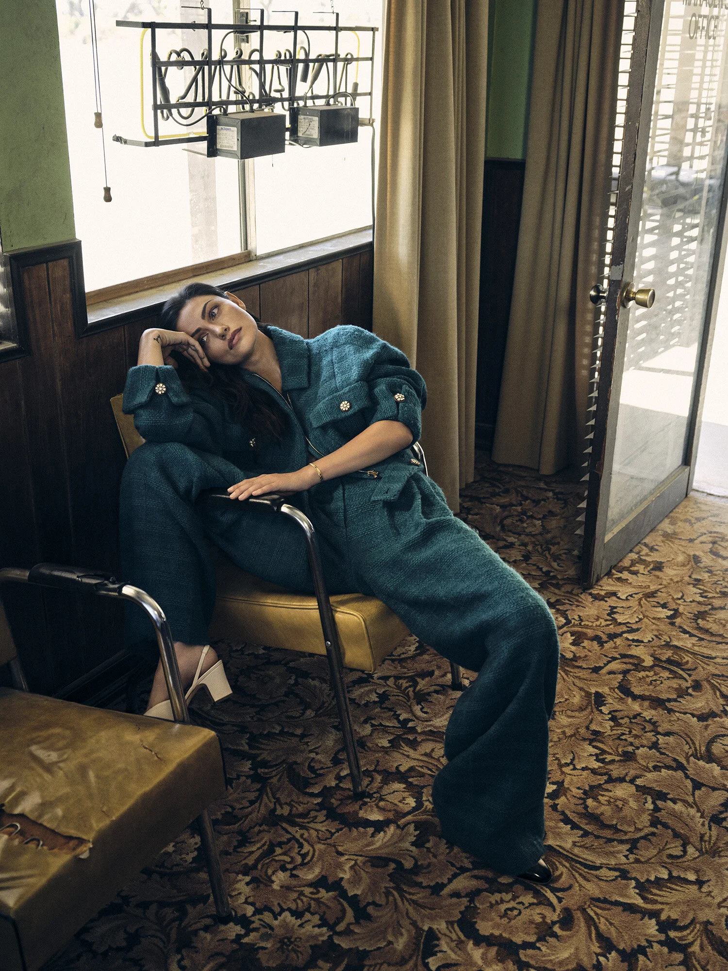 INSTYLE_Phoebe_3.jpg