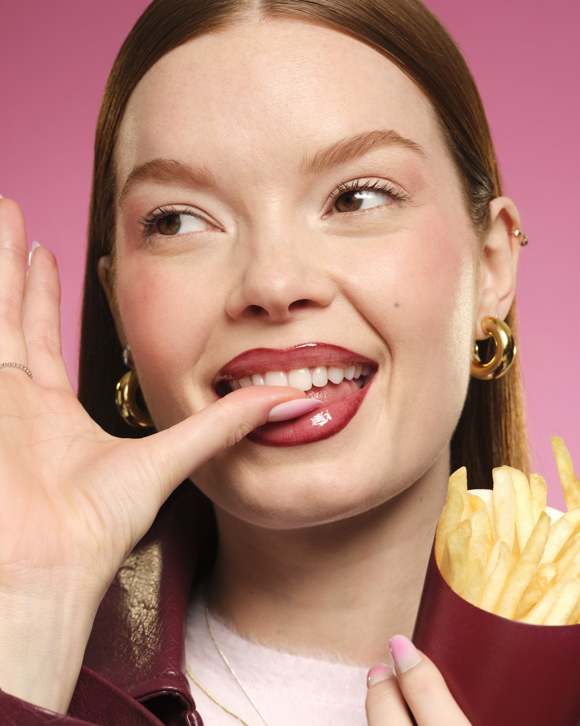 111825_elf_Anastasia_MainStain_FrenchFries_146_RGB.jpg