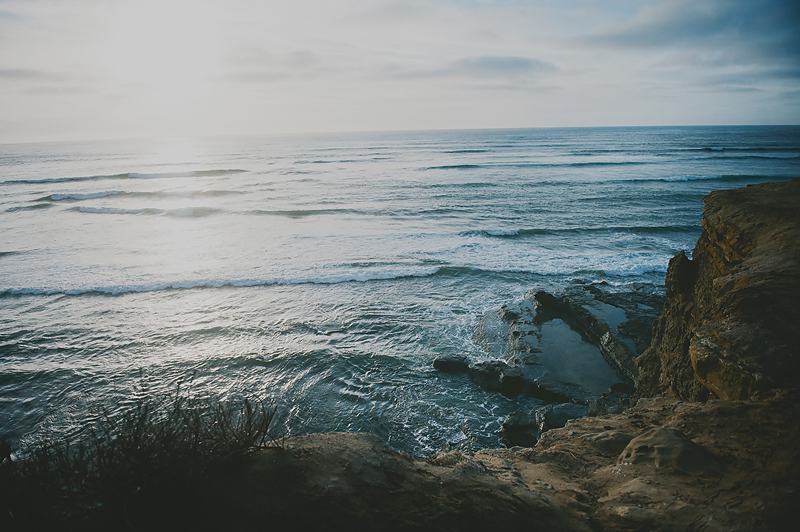 cliffside photo of the ocean in southern California