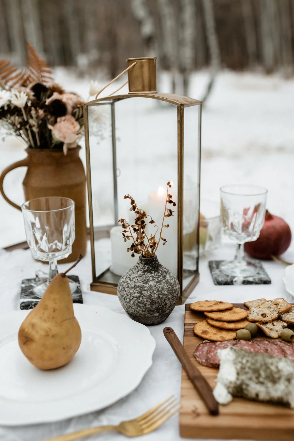 A Creative Collaboration with Earthy and Organic Wedding Stylist