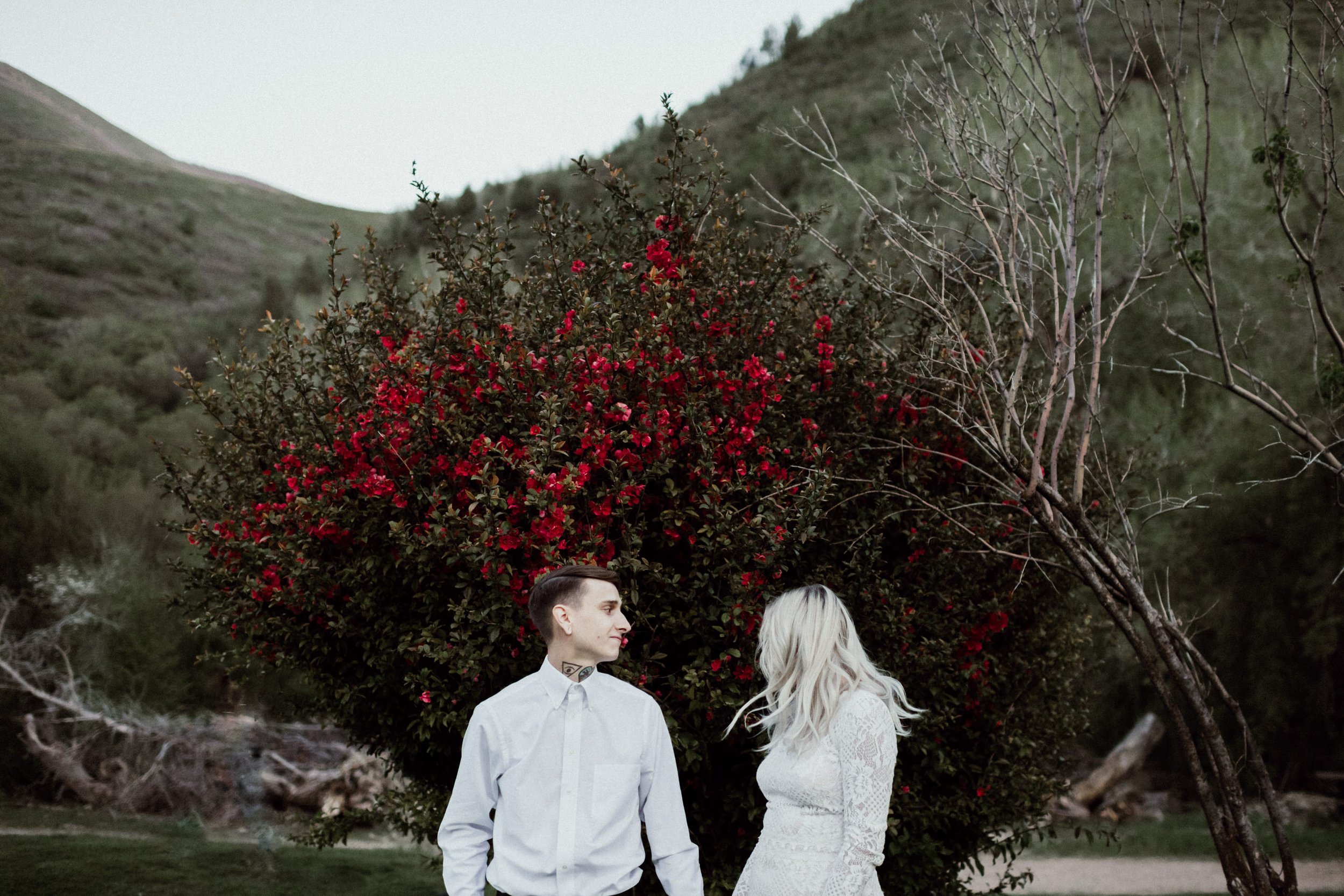 Modern-Bohemian-Utah-Bridal-Photo-Session-71-2.jpg