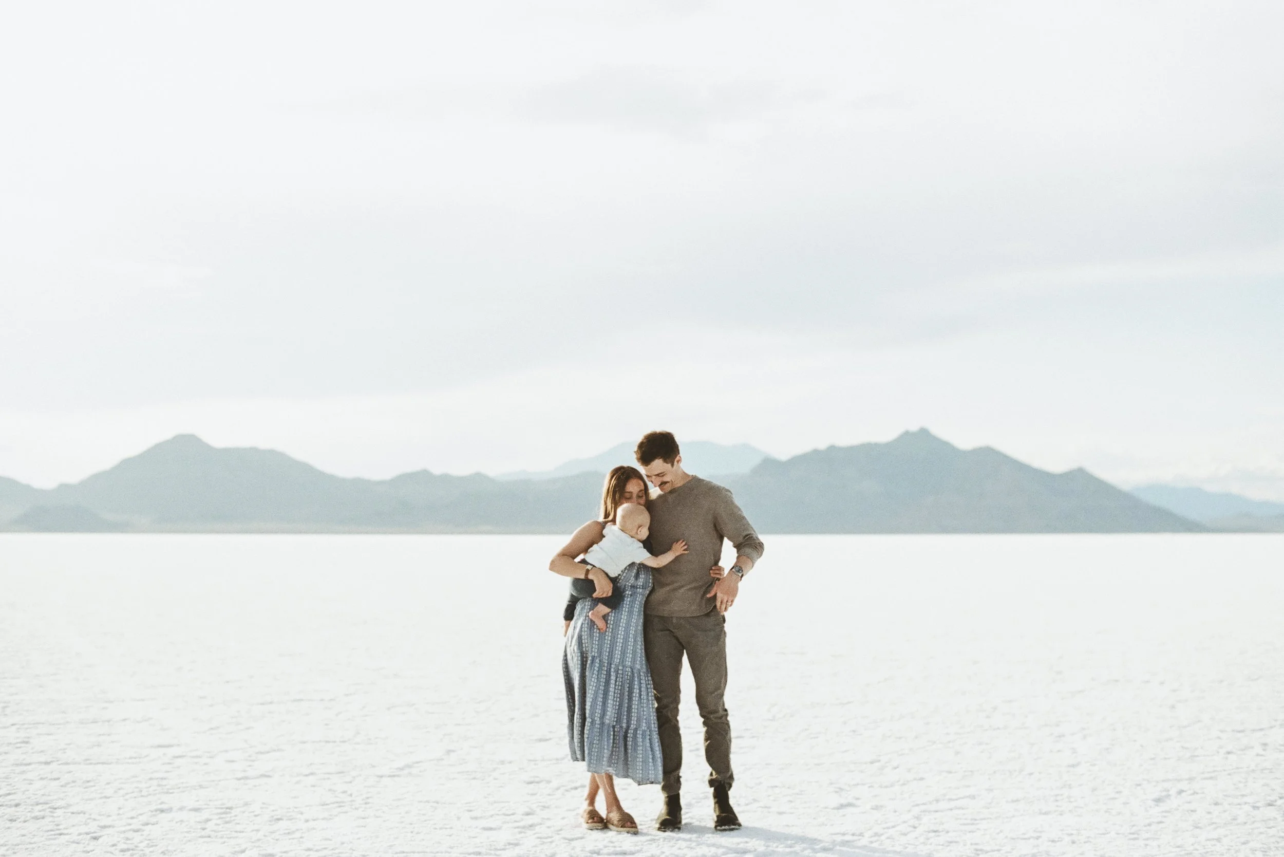 utah-salt-flats-family-film-photography-12.jpg