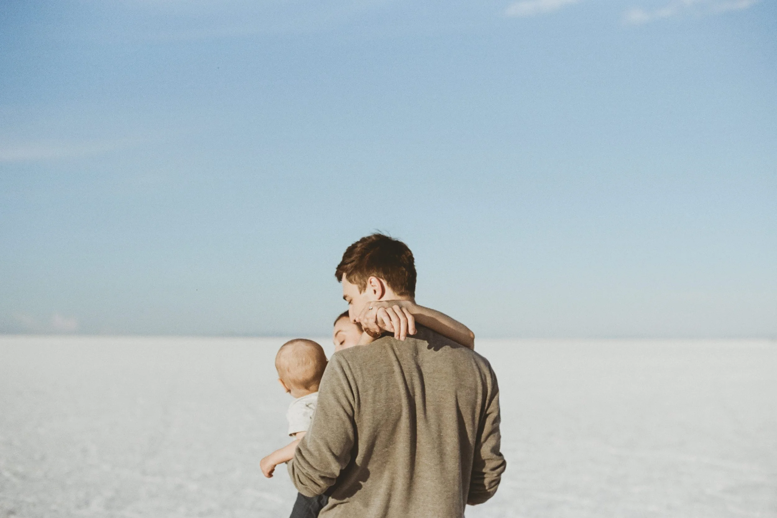 utah-salt-flats-family-film-photography-20.jpg