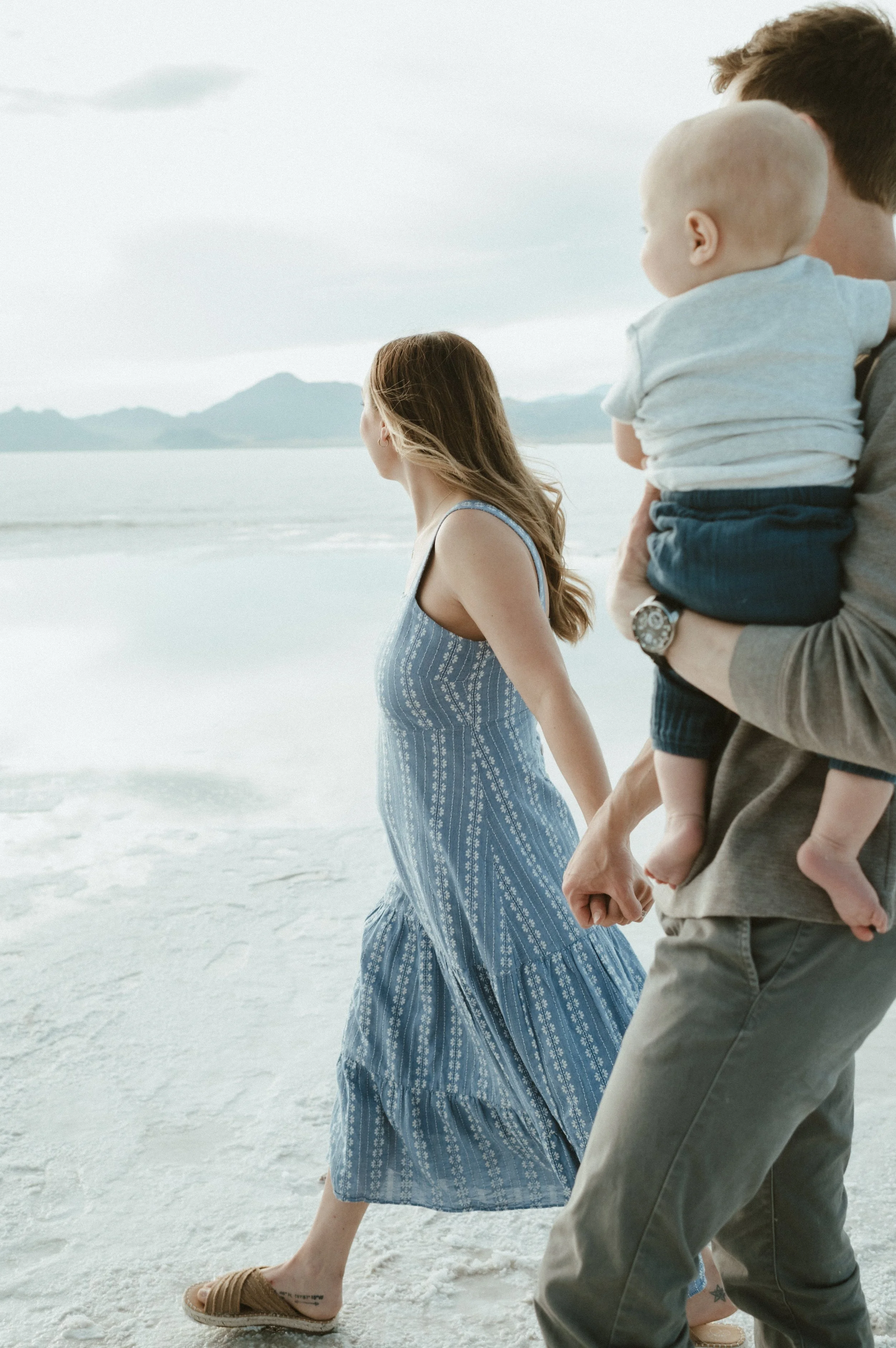 utah-salt-flats-family-photography-13.jpg