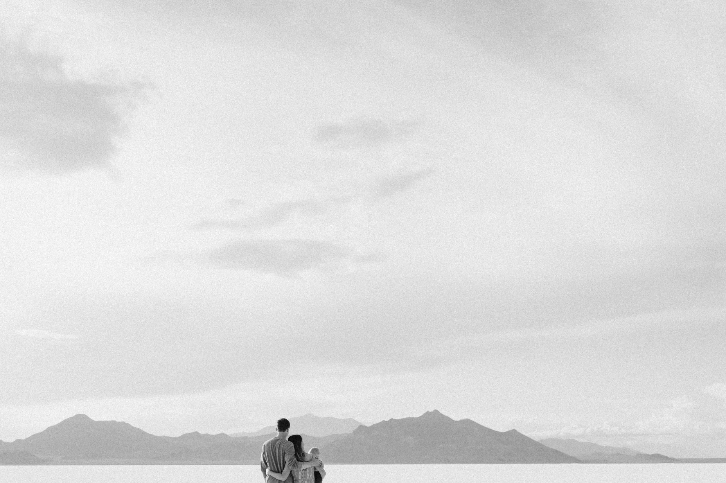utah-salt-flats-family-photography-20.jpg