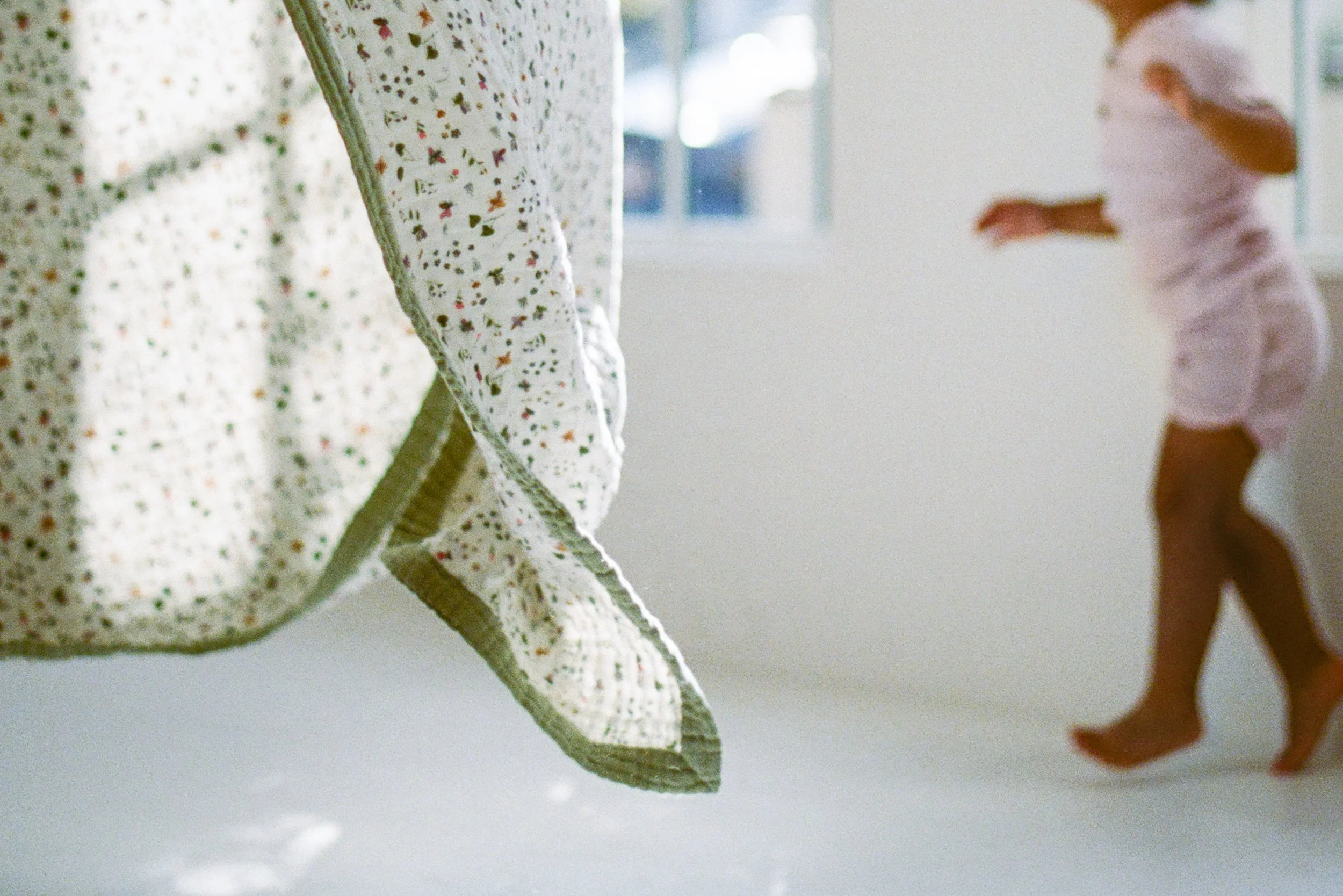 little-unicorn-baby-blanket-branding-film-photography-28.jpg