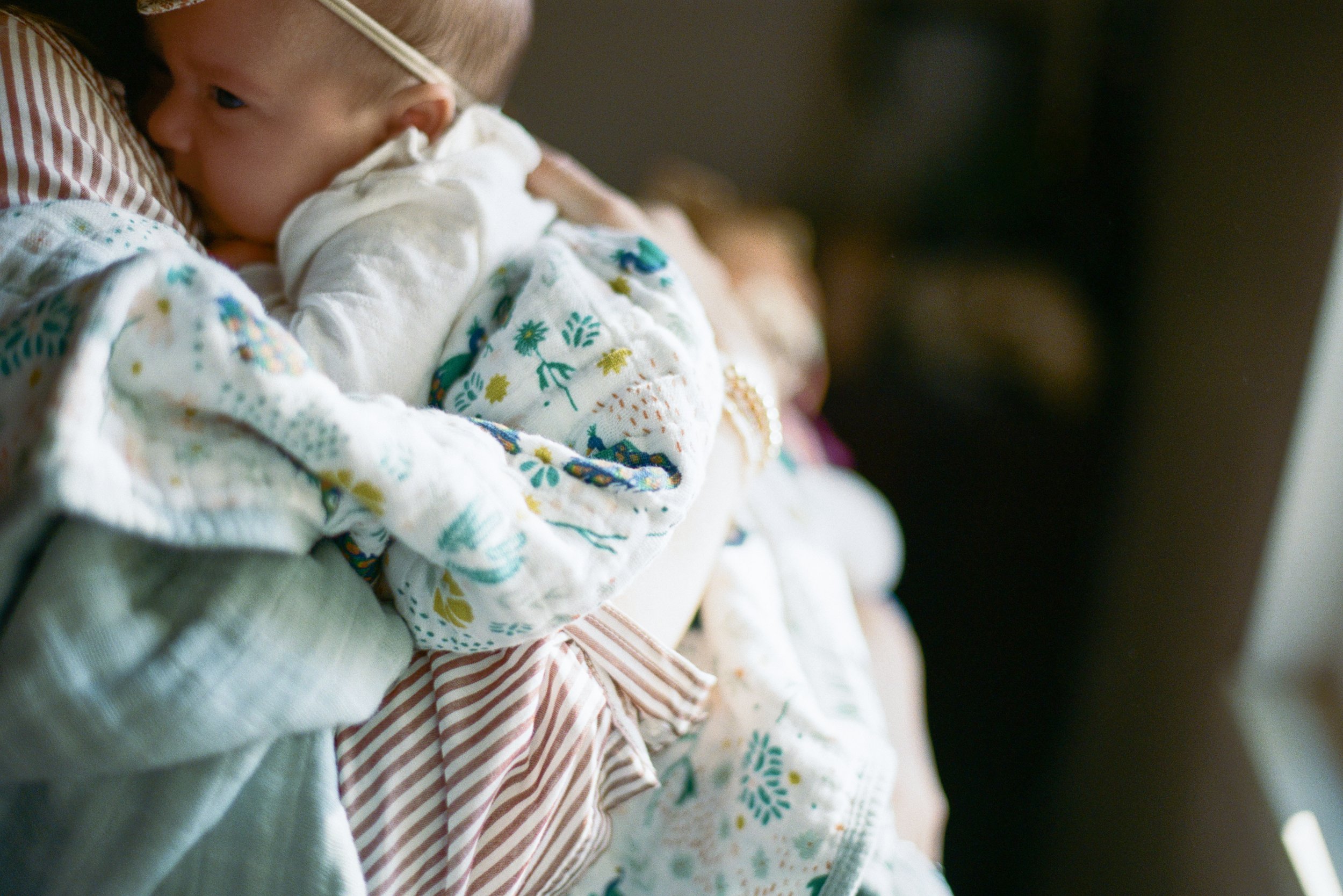 little-unicorn-baby-blanket-branding-film-photography-34.jpg