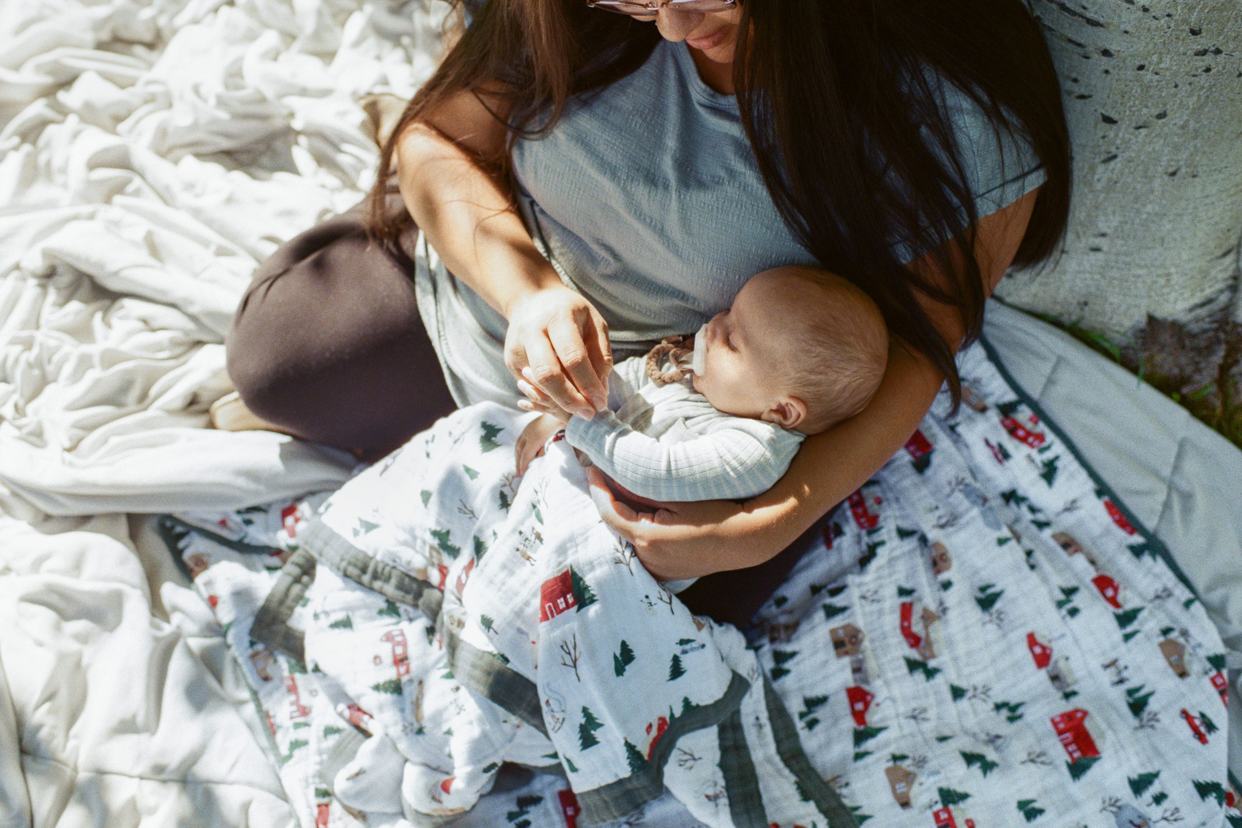 little-unicorn-baby-blanket-branding-film-photography-65.jpg