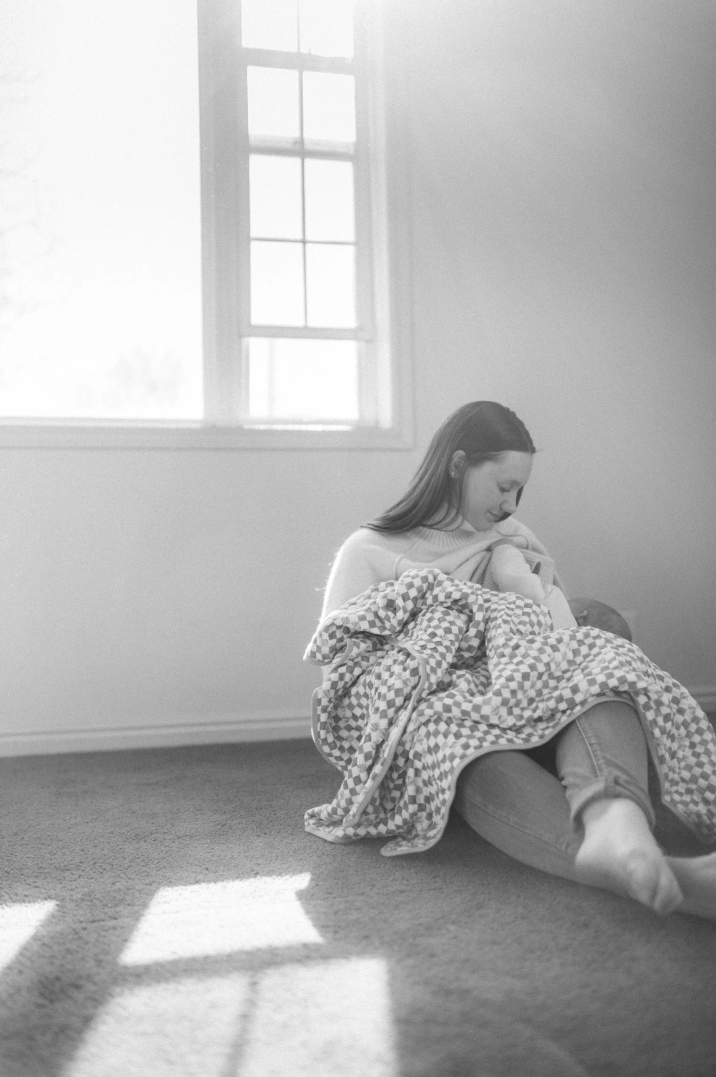 utah-product-photography-session-mom-and-baby-documentary-at-home-session-48.jpg
