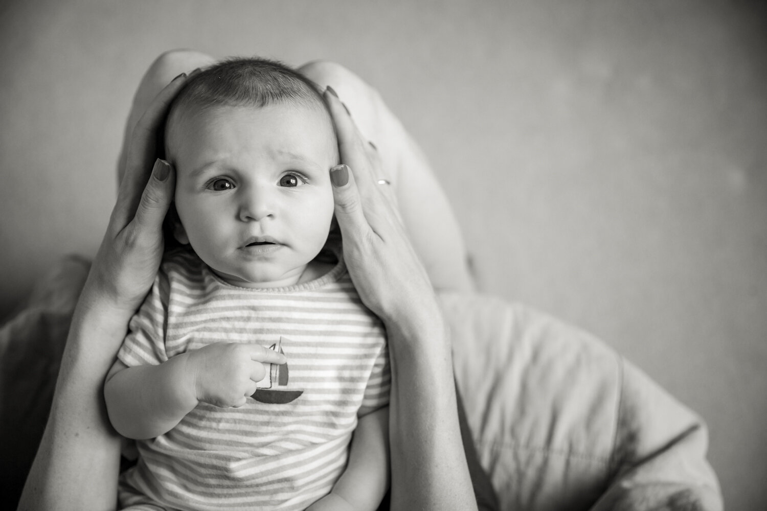 asa-bell-photography-baby-at home photoshoot-clapham-17.jpg