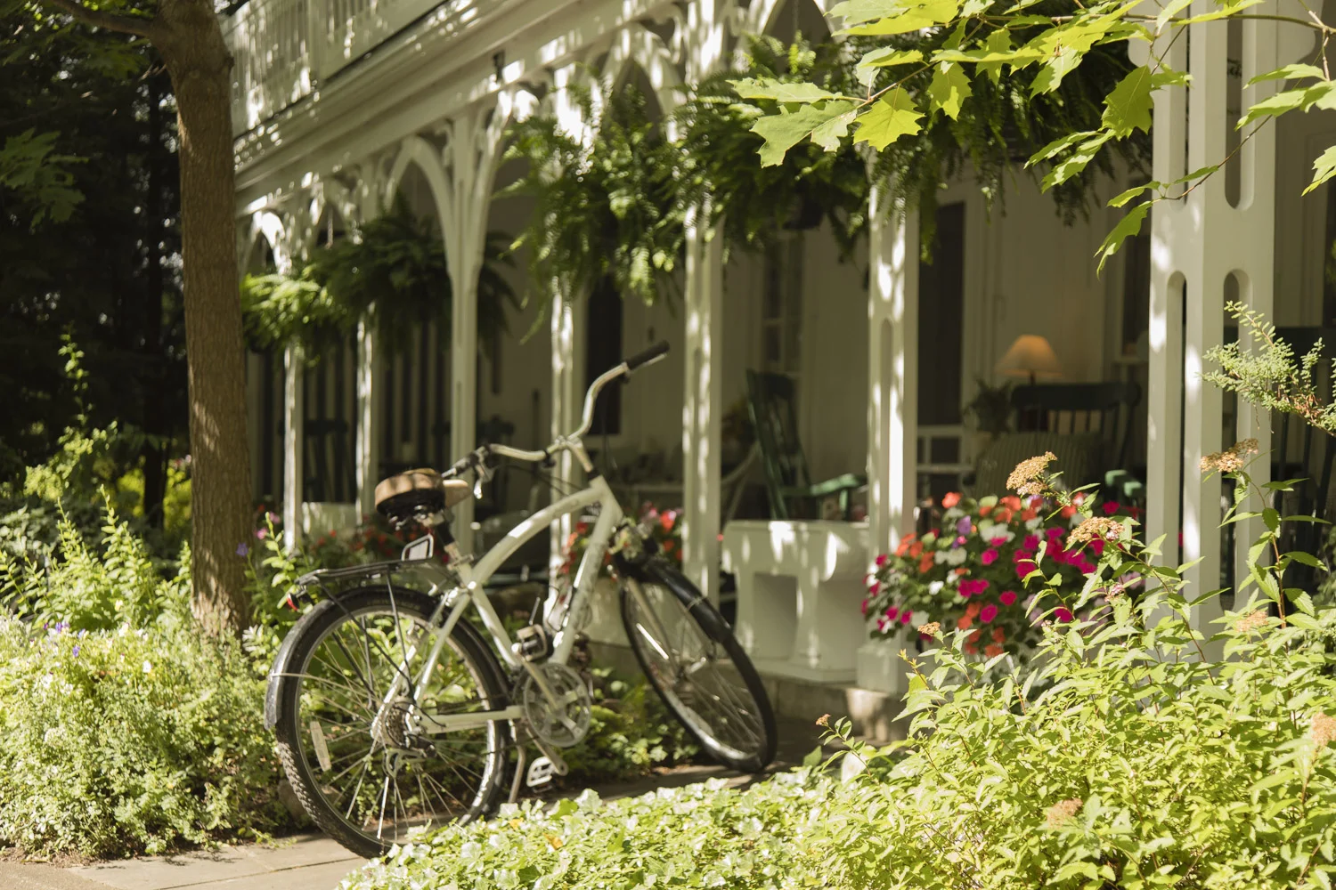 There are plenty of bicycles and people don't bother to lock them up.