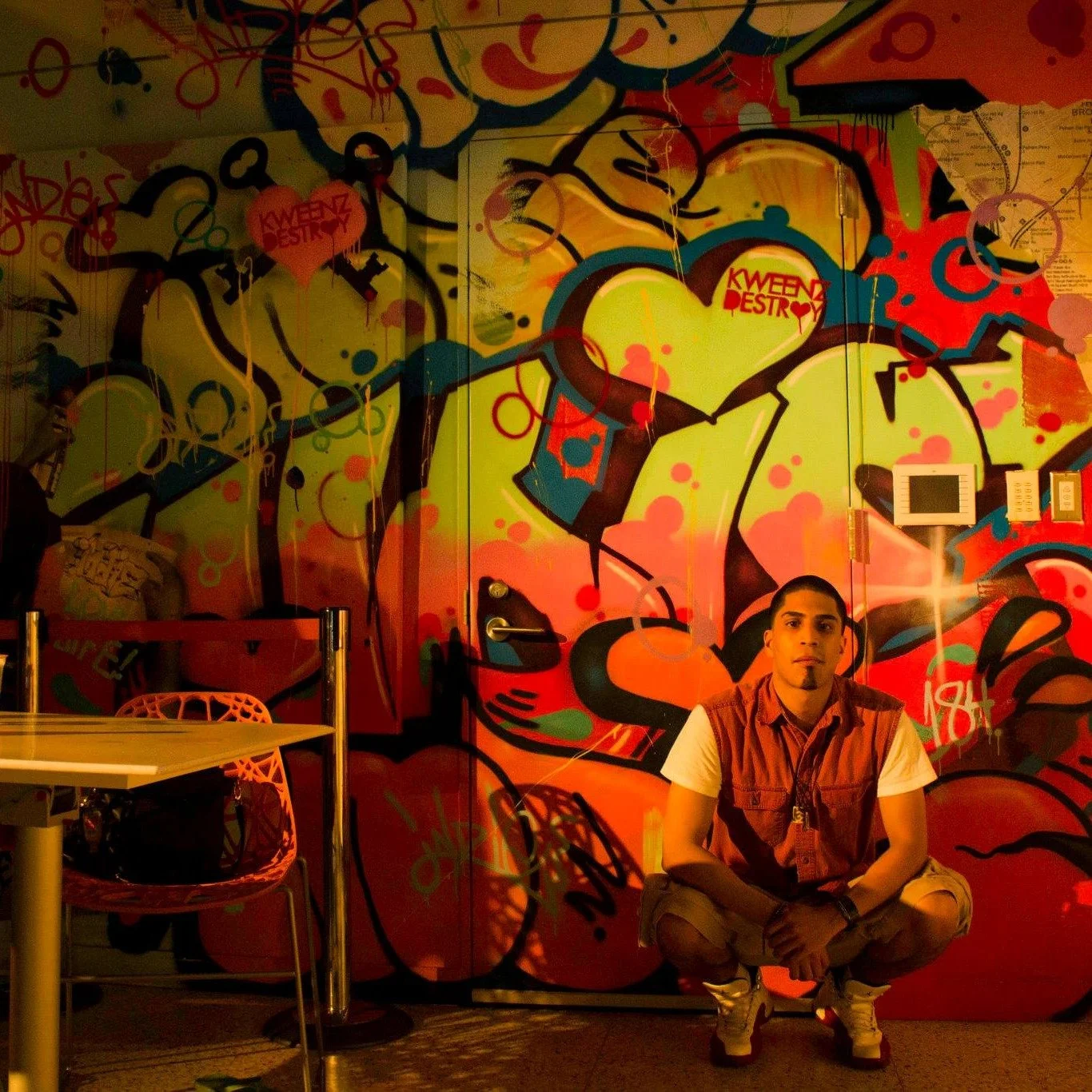 Throwback to 2011 (can't believe its been that long) when I had the honor of painting an installation with @mrcopetwo @elmuseo for the BIENAL: The (S) Files Takes to the Streets! 🎨🔥 Thank you @artyrocio @trinidadfombella for making this happen 🩷Ph