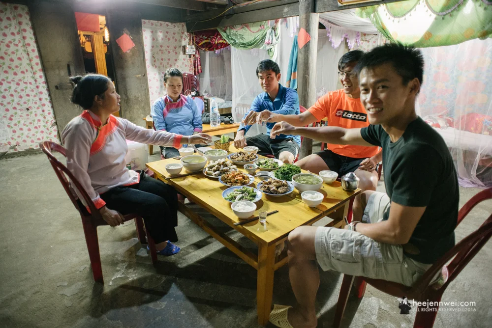 Dinner and rice wine prepared by our host, they speak a little English but super friendly! The Giay tribe are a small ethnic group in Sapa, around 30k people who are concentrated in the northern part of mountains. Giay Hill Tribe is easily distinguish by their traditional dress decorated by part of the neck and shirt buttons, setting aside more ornaments, a bit like a Cheongsam top.