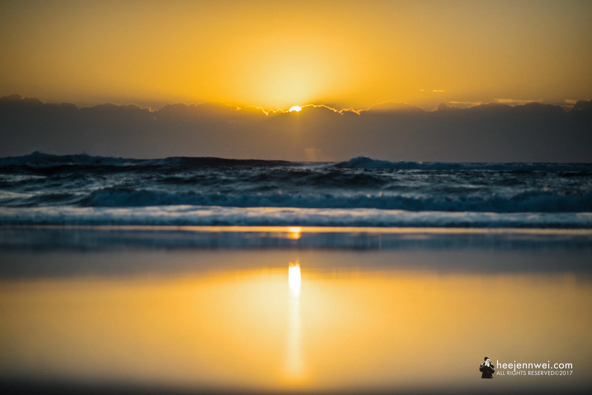 Sunrise at Surfers Paradise