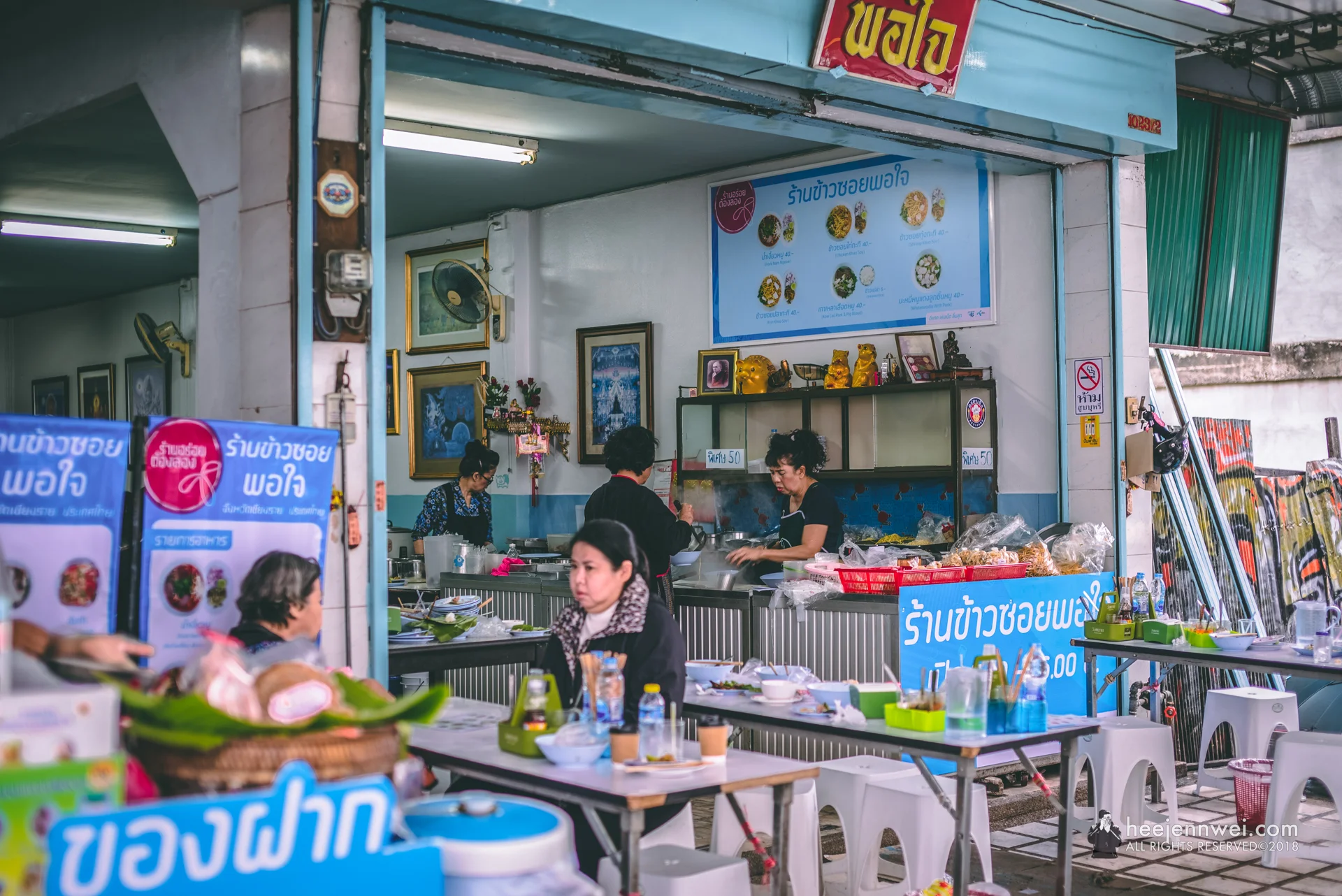 A bowl of good Khao Soi noodle can solve anything! Including our dishearthen souls. 
