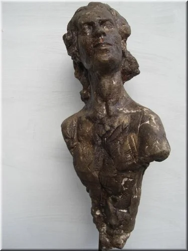 Borstbeeld, hoogte 40 cm.jpg