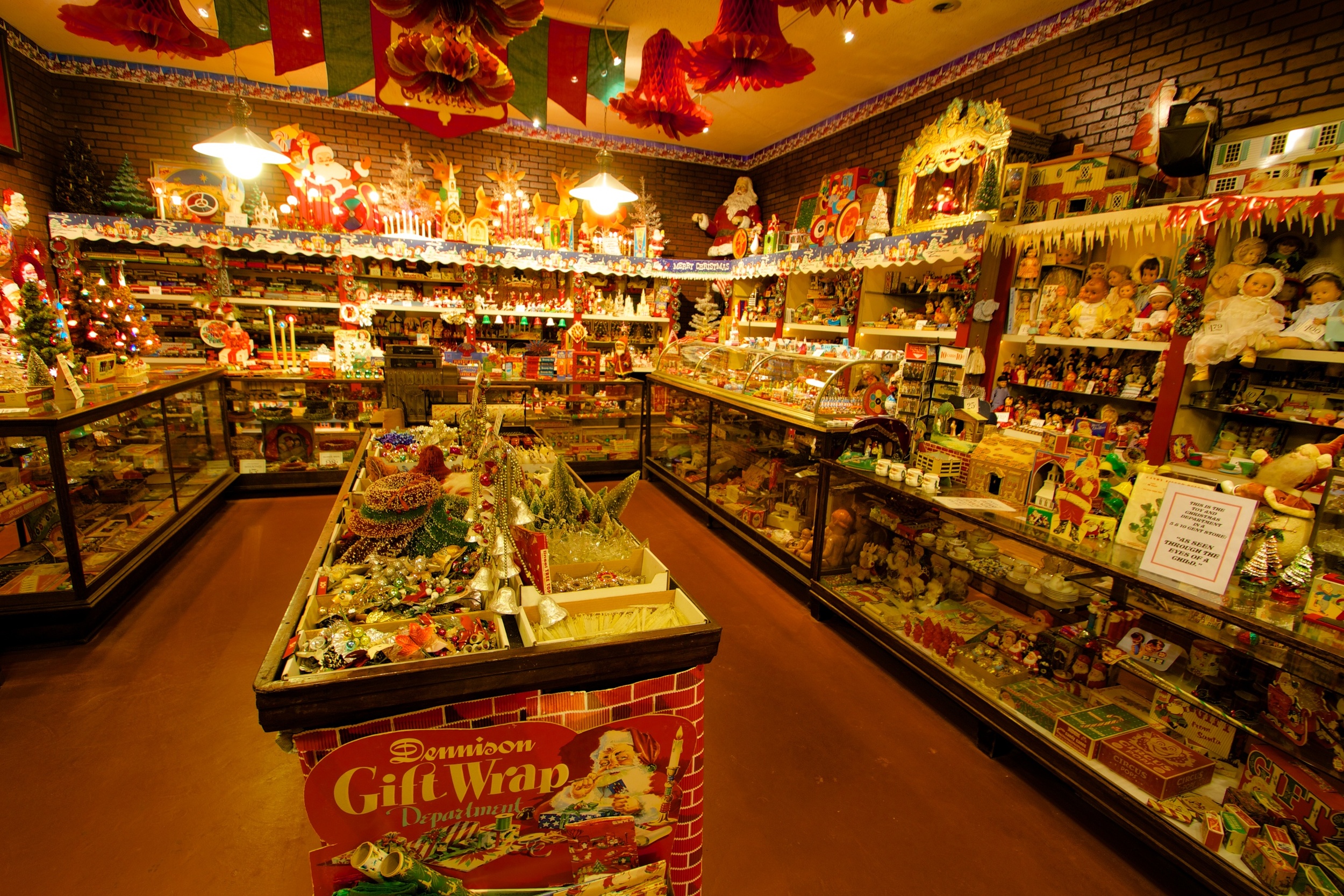 Figure 3: This exhibit at the National Christmas Center recreates an early Woolworths five-and-dime store at Christmastime. The first successful Woolworths opened in Lancaster, Pennsylvania, in 1879.