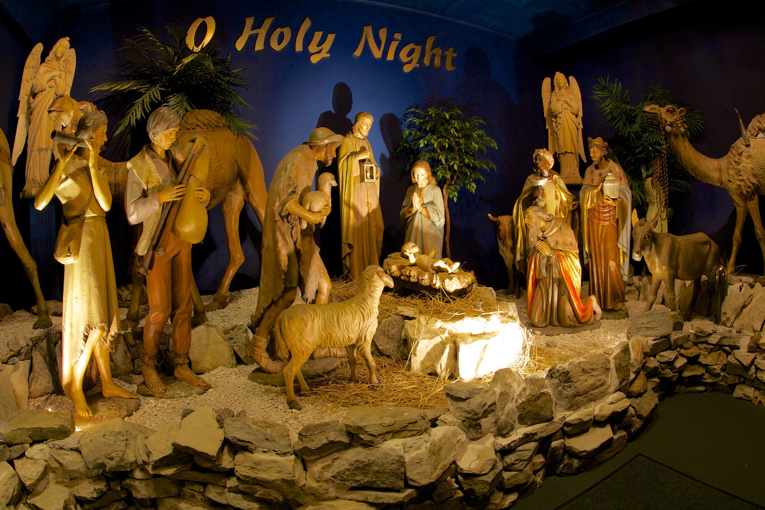Figure 11: This 3/4 life-sized, wood-carved Nativity at the National Christmas Center was once owned by the Marshall Field’s department store in Chicago, where it was displayed at the beginning of the 20th century.