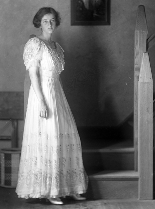 This photograph of Carina Glenn, Raymond Pitcairn's sister-in-law, was taken by him in the photographic studio he built across the street from Cairnwood. It won second prize in 1913 at the Eighth Annual Exhibition of Photographs held by John Wanamaker in Philadelphia.