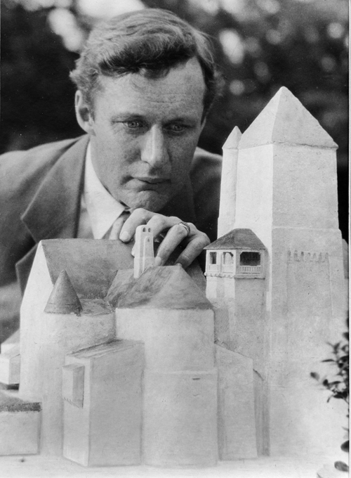 Raymond Pitcairn with a Model of Glencairn