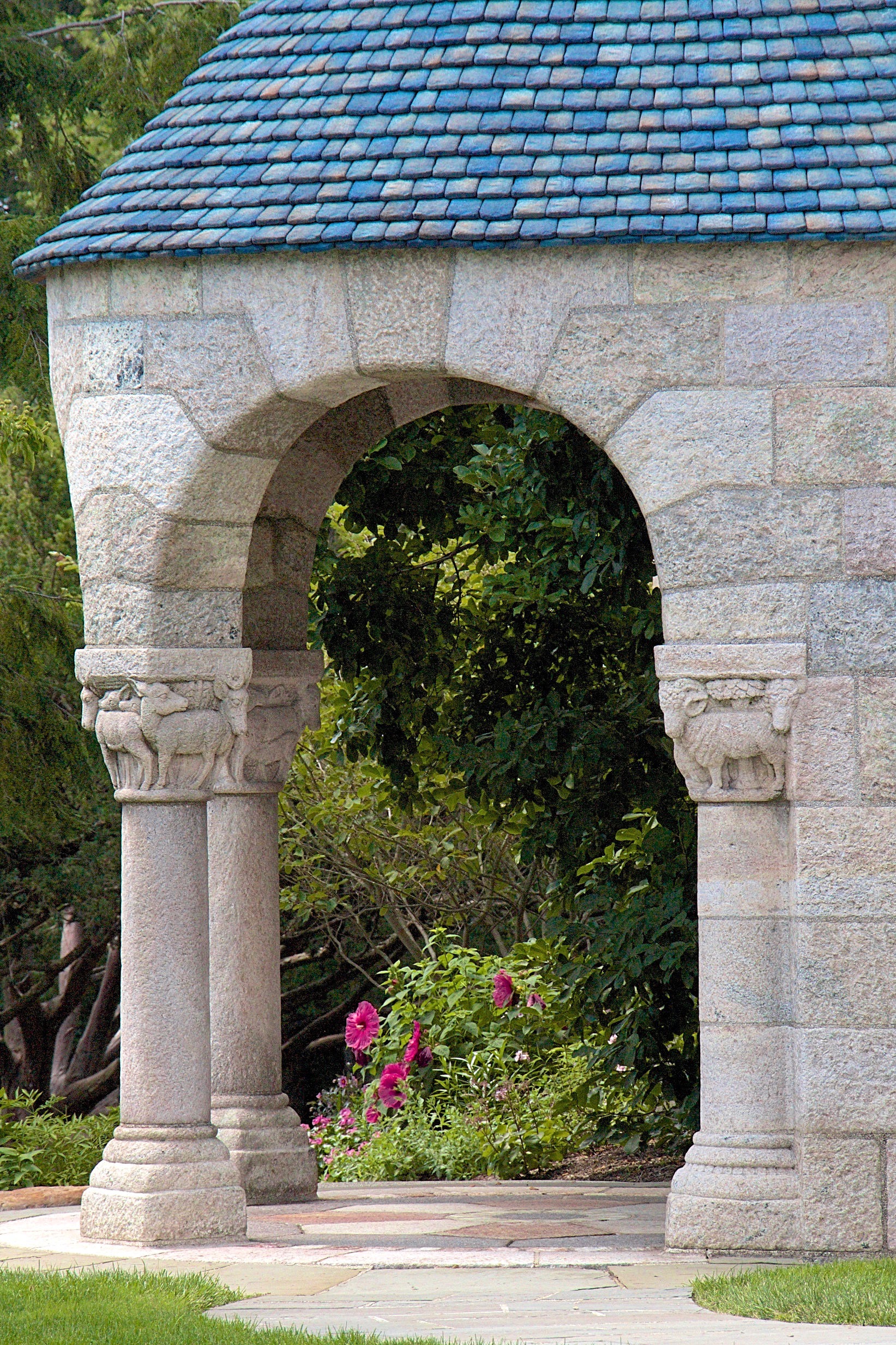 Figure 1: A portico on Glencairn's southwest corner leads into the cloister.