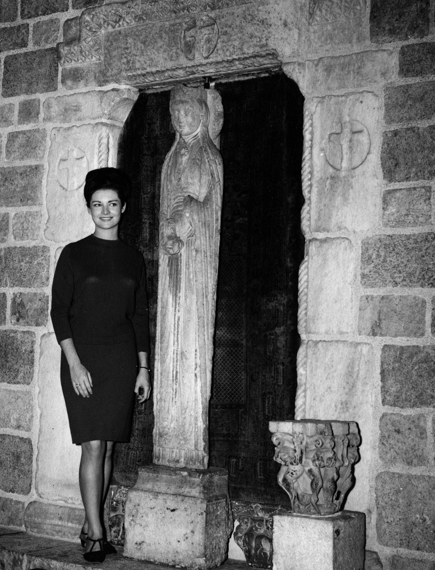 In 1967 Miss America was photographed with Glencairn's "Slim Princess."