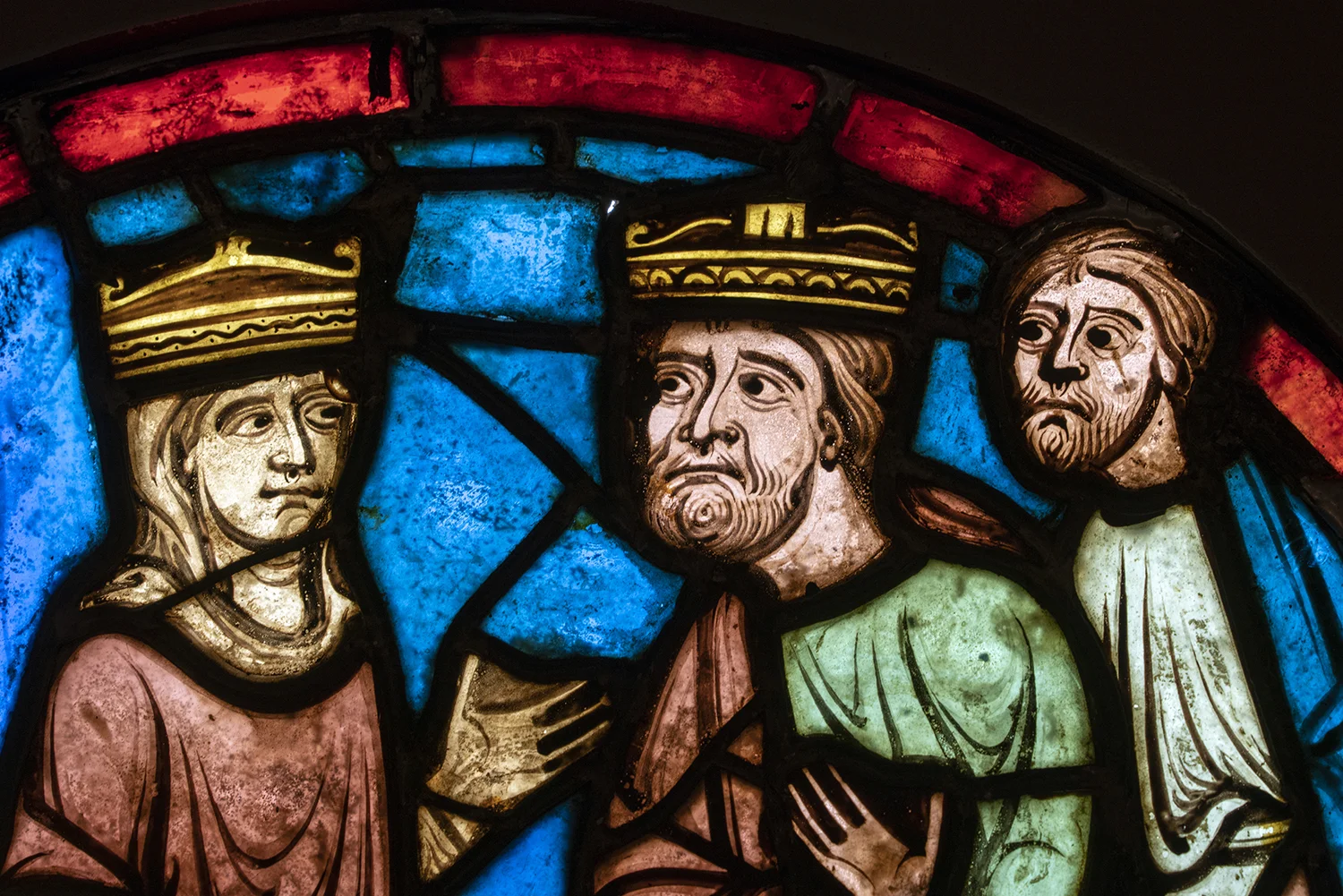 Figure 8: Detail from stained-glass roundel from the Church of Saint-Martin, Breuil-le-Vert, France, c. 1235. Queen Herodias and King Herod in conversation (03.SG.109). See lead photo for full roundel.