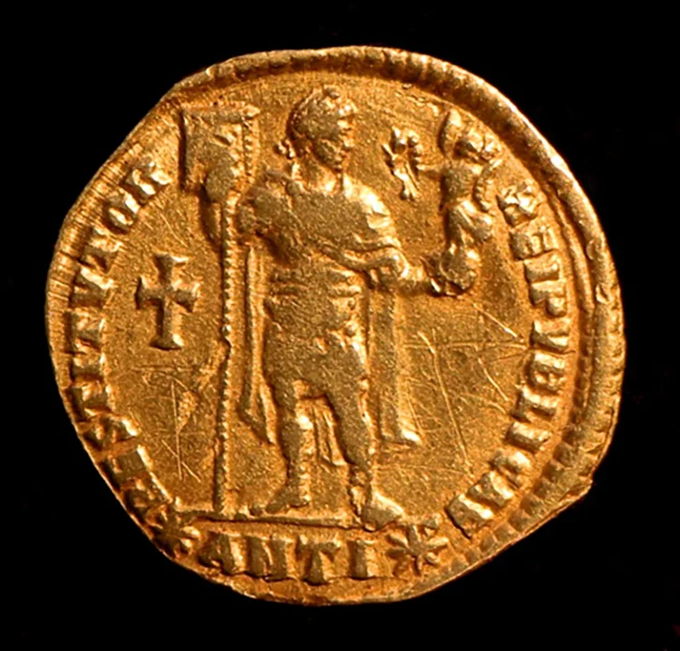 Figure 8: Coin with Valentinian Holding Victoria.