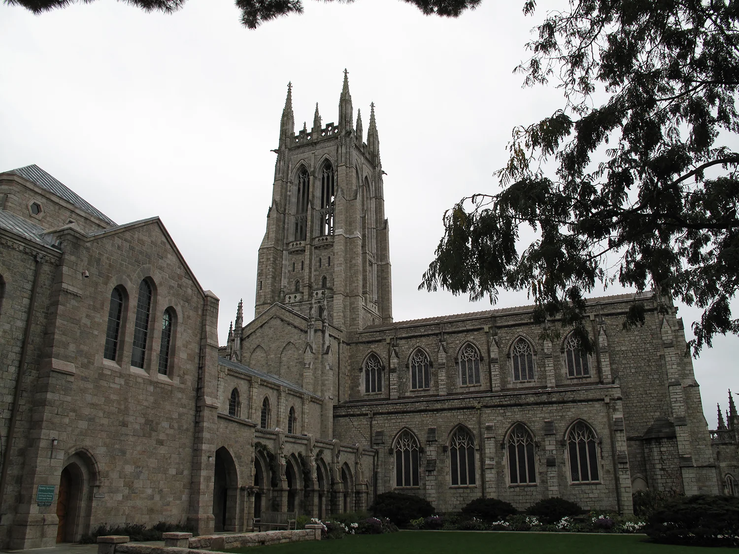 Figure 7: Bryn Athyn Cathedral from the north, 1913–28, Bryn Athyn, Pennsylvania. Photo: Jennifer Borland.