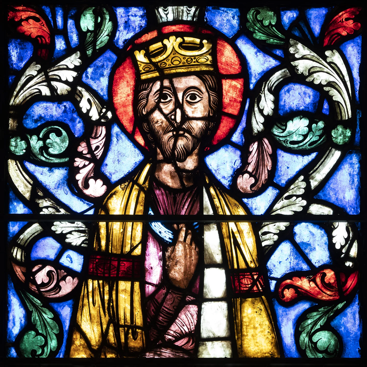 Figure 5: Panel depicting an unidentified king from a Tree of Jesse window, ca. 1210-1215, originally from the Cathedral of Soissons. Glencairn Museum (03.SG.229).