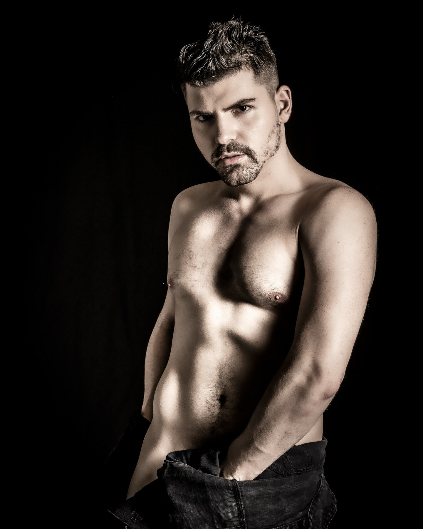 NickL 20200315 Studio9803_MR.jpg