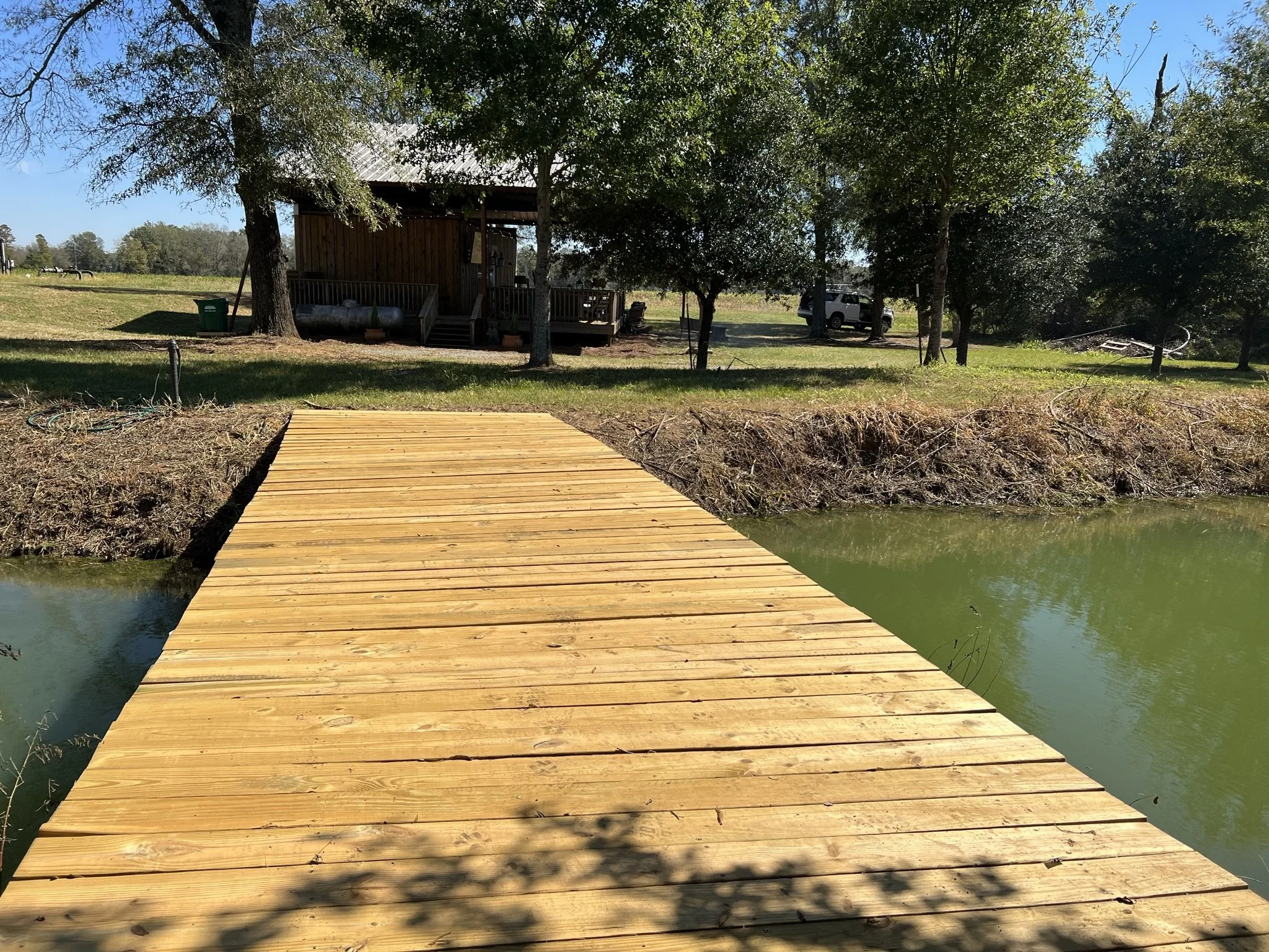 1 BR Pond Cabin For Rent — Henley Land Brokerage, LLC