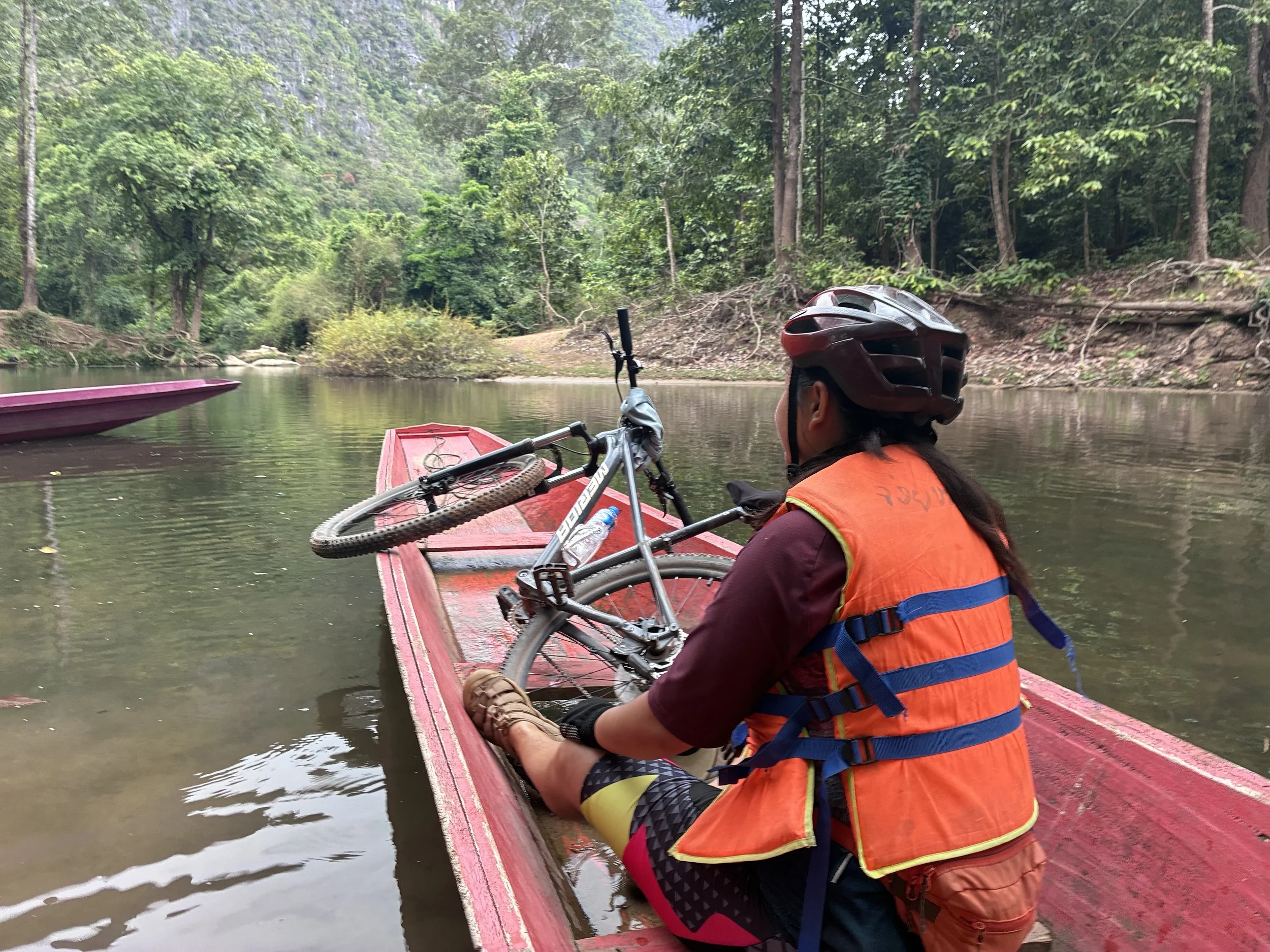 14 DAYS Karst  to Coast  Central Laos and Vietnam 