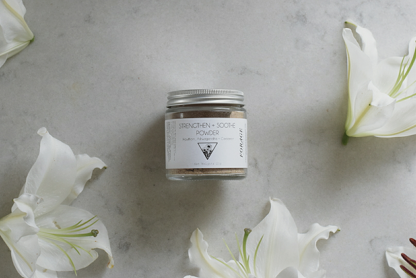 Forage Botanicals strengthen and soothe powder 1.png