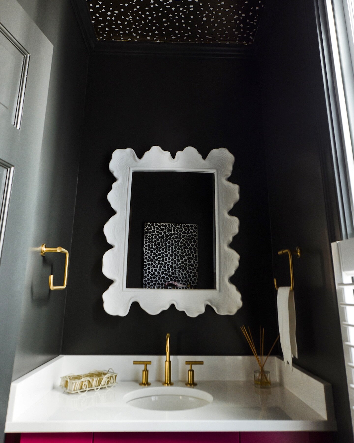 This sassy little powder room was a redesign of a formerly neglected small space at our #SleepyHollowRVA home. Each finish was carefully&nbsp;selected to result in a vivacious new bathroom.
.
.
.
#courtneyludemaninteriors #rvainteriors #rva #rvadesig