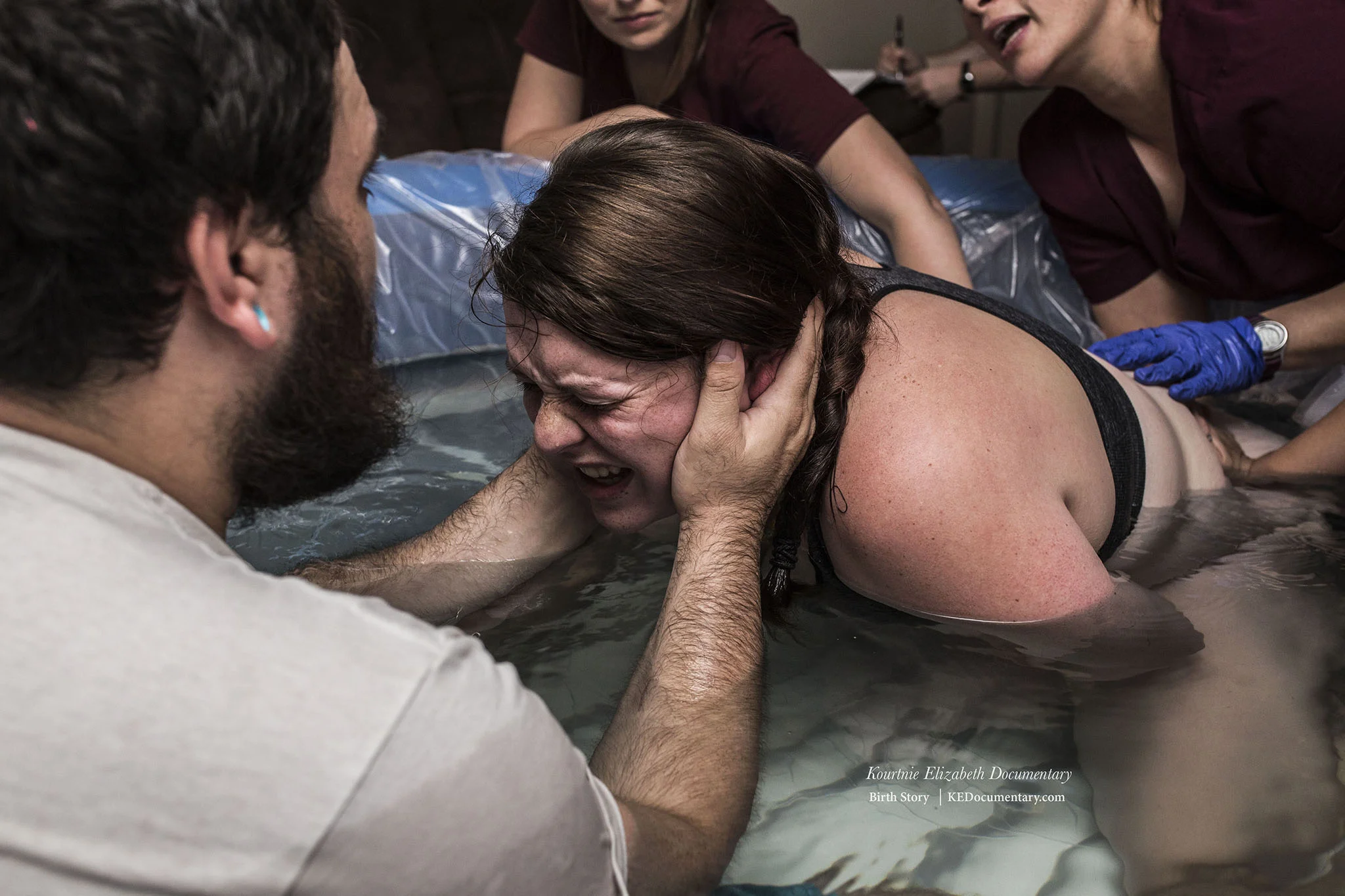 husband and wife during labor