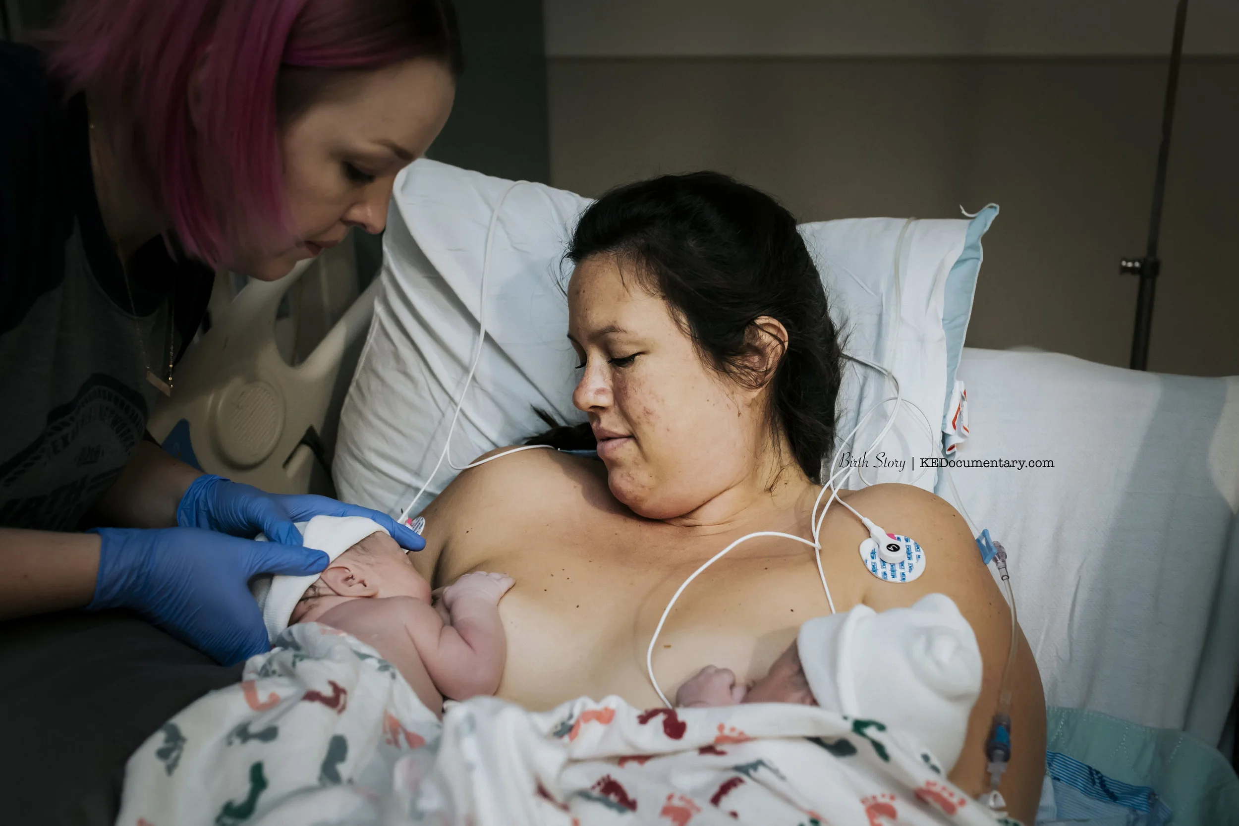 breastfeeding twins