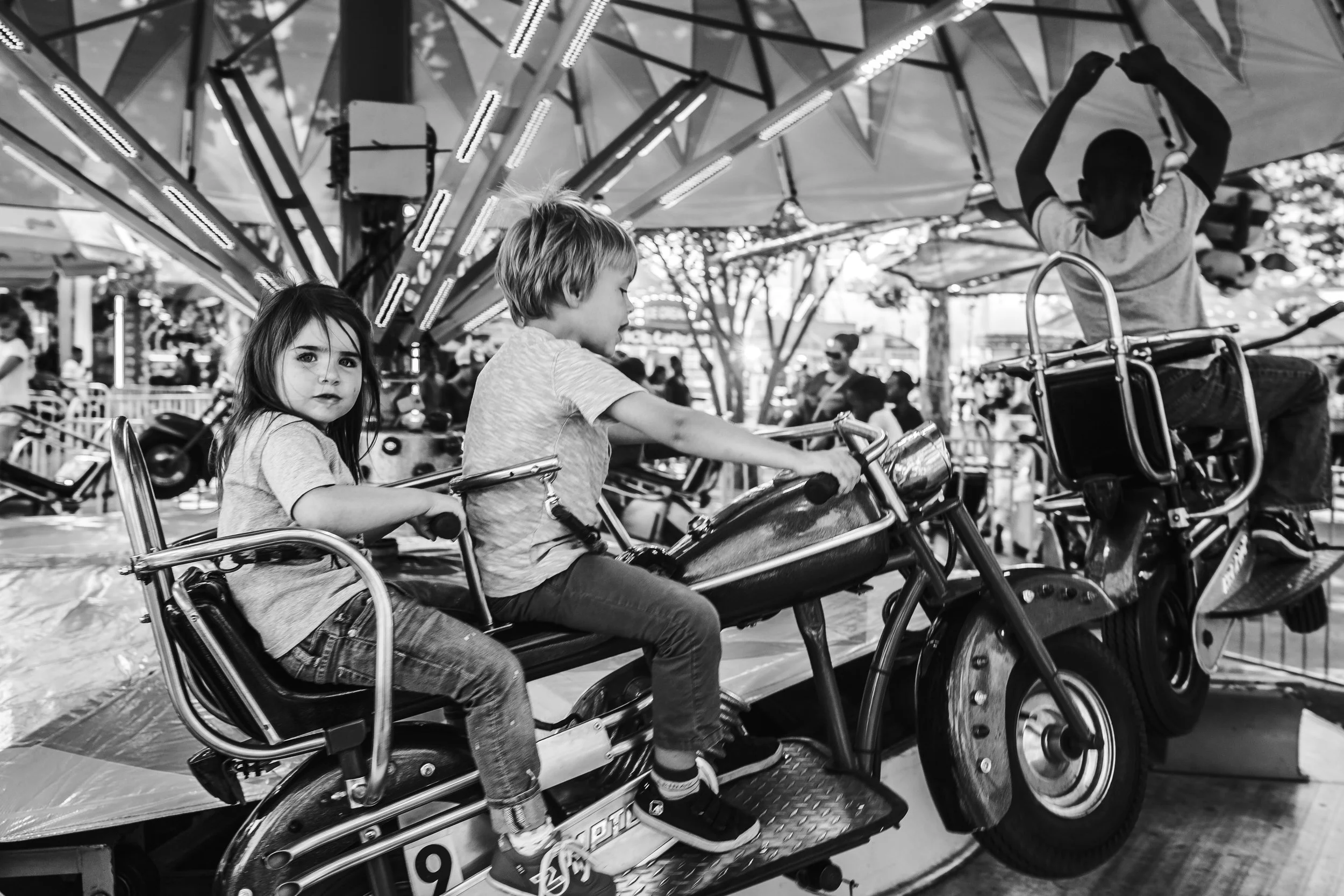 Midway at the Texas State Fair Dallas Family Documentary Photographer and Films