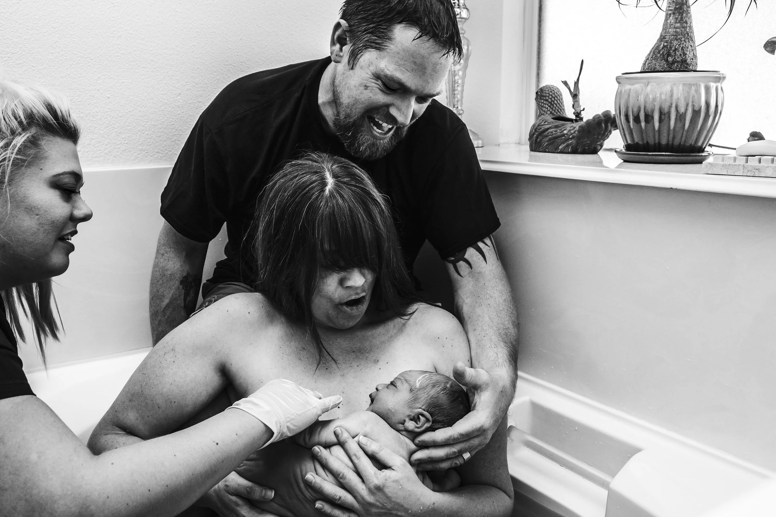 the birth of their daughter in the water at home