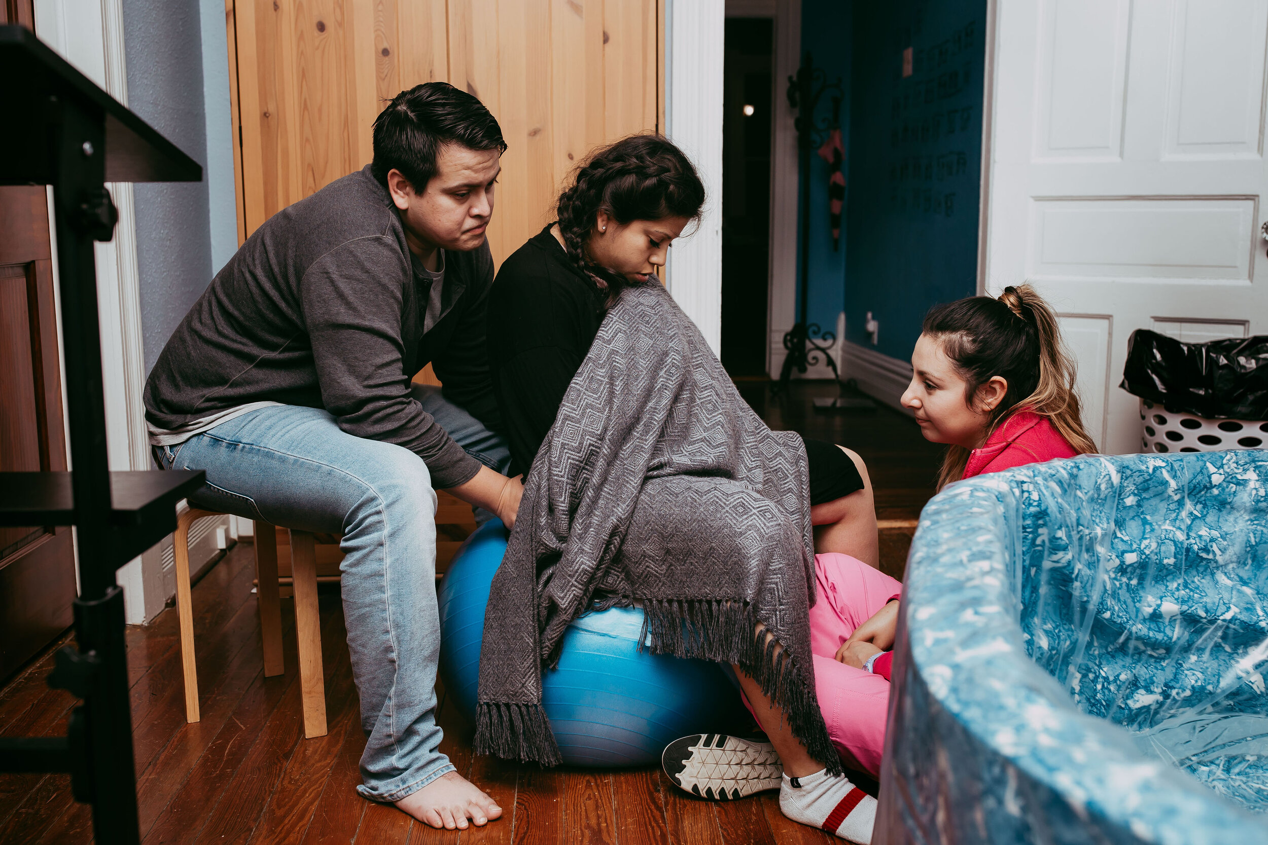 Labor with family