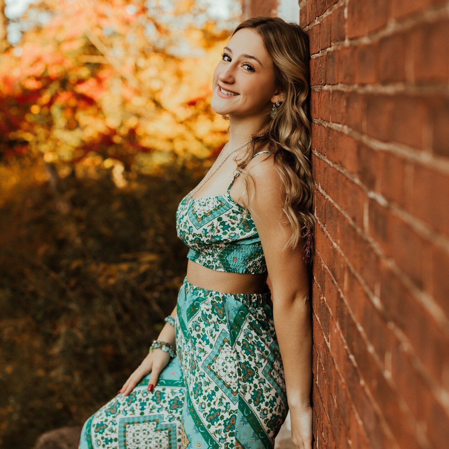 Very excited to meet up with this gal to finish off her senior portraits!
@tanitumbless 
#devoureauximagery #seniorstyleguide #seniorportraits #paphotographer #pennsylvania #classof2023 #thetwelfthyear #570 #schuylkillcounty #schuylkillcountyphotogra