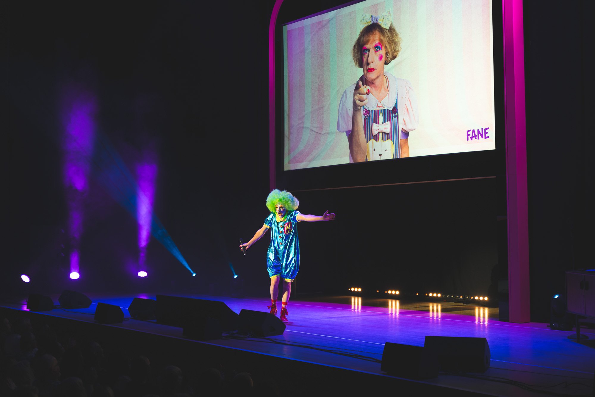 Grayson-Perry-A-Show-All-About-You-Basingstoke-Fane-Productions-Max-Hilton-04433.jpg