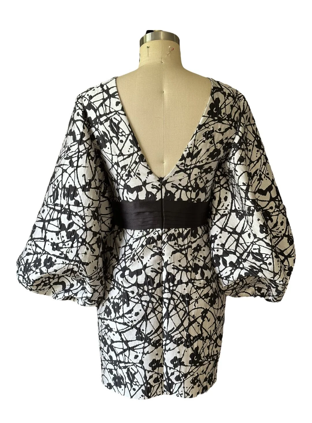 86C2D576-B3EB-416A-8E7D-47B8567340EA